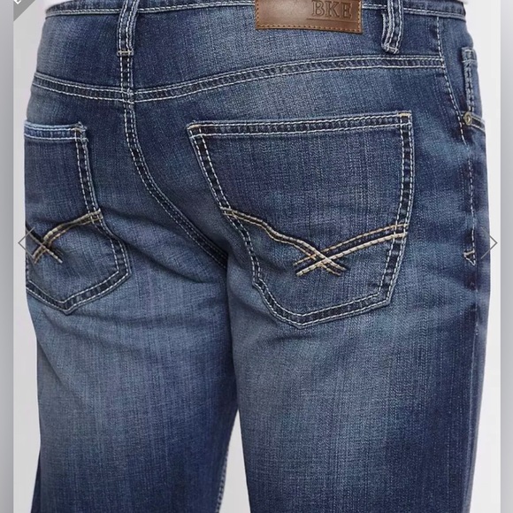 NWOT Men’s Buckle bootcut Jeans - Picture 7 of 12